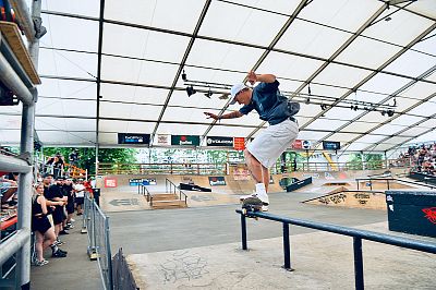 Mystic skate cup